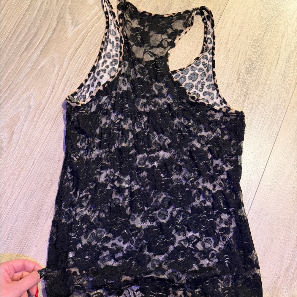 Iris Basic Leopard Print Tank Top - Picture 3 of 3